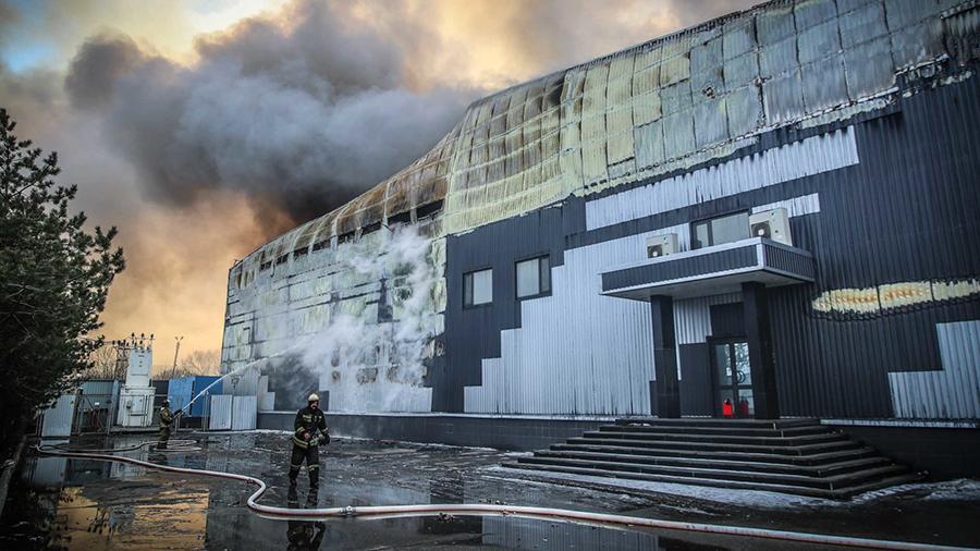 Пожар 18 октября в цеху по производству мебели в подмосковном Клину 