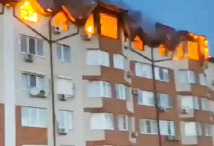 Пожар 12 марта в Анапе загорелся мансардный этаж многоэтажки