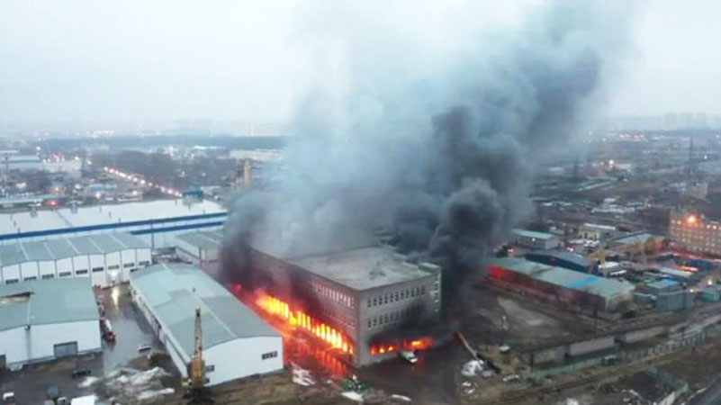Пожар 7 апреля на складах с бытовой химией в Люберцах