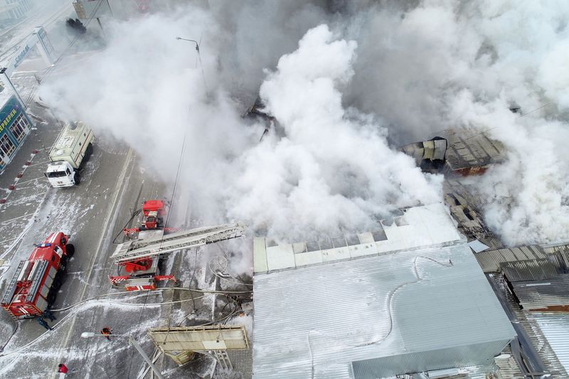 Пожар 6 декабря на складе с пиротехникой в Ростове-на-Дону