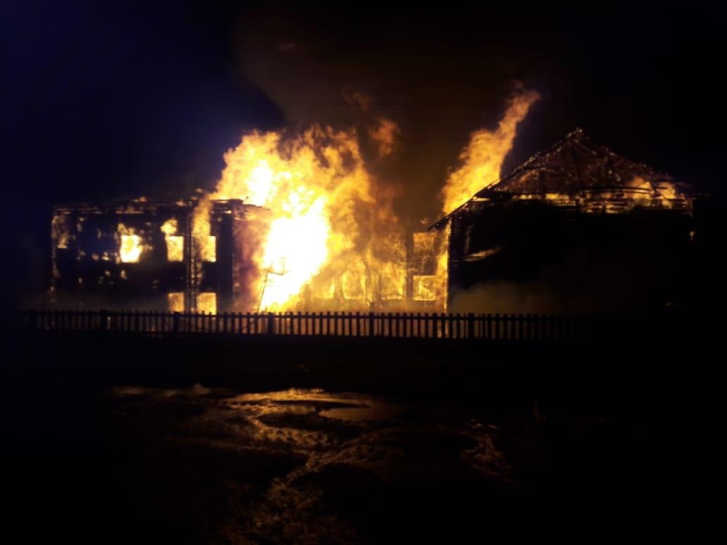 Пожар 15 июля в здании школы в селе Шебеньгский Погост Вологодской области