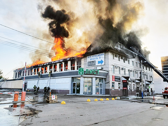 Пожар 29 июня в ТЦ «Триумф» в Пензе