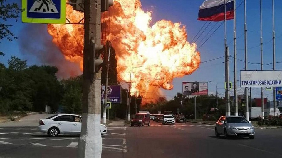Пожар 10 августа в Тракторозаводском районе Волгограда